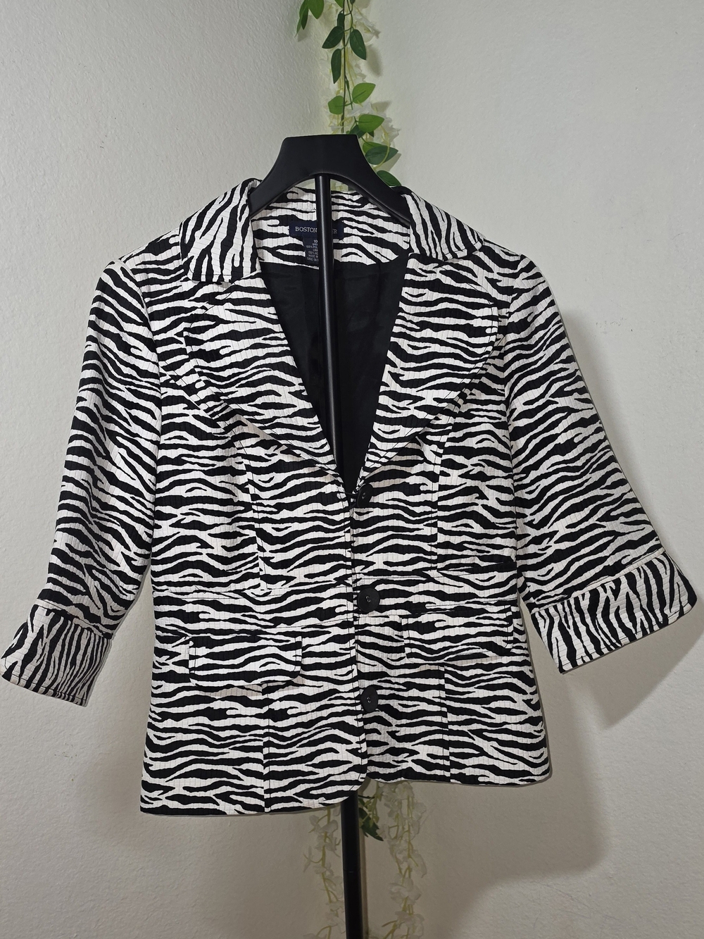 Boston Proper Black & White Zebra Print Blazer